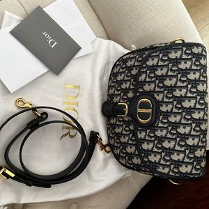 Authentic - new Dior Bobby Bag (Medium)